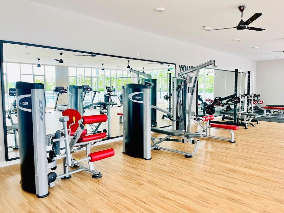 3br Modern Cozy Near Klia Apartment Sepang