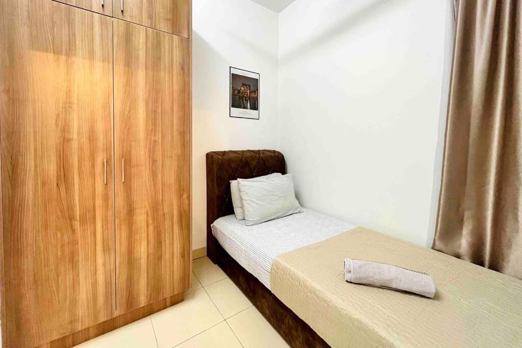 3br Modern Cozy Near Klia Apartment *
