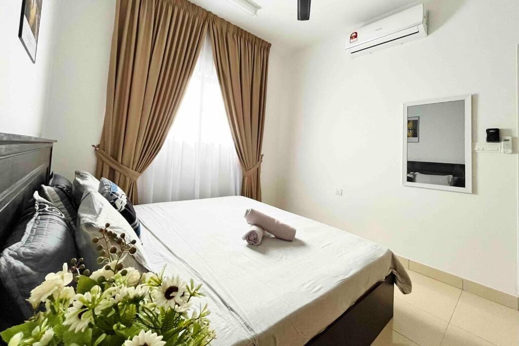 3br Modern Cozy Near Klia *
