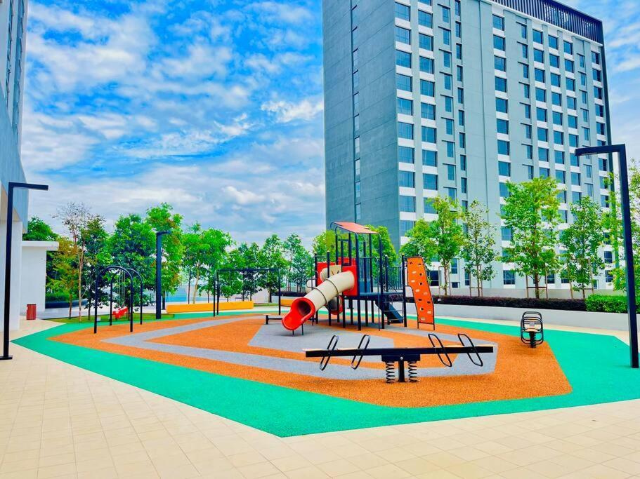 3br Modern Cozy Near Klia * Sepang